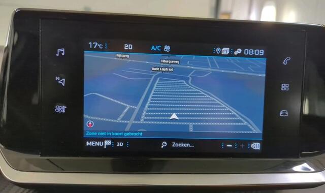 Peugeot 2008 1.2 100 pk Allure Navigatie Climate Control Parkeersensoren Carplay Android Lichtmetalen velgen led Koplampen 1/2 Leder NL Auto 1e Eigenaar