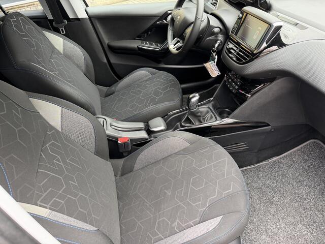 Peugeot 2008 1.2 PureTech Active * 89.382 Km * Navi * Climatronic * Led * Cruise Control *