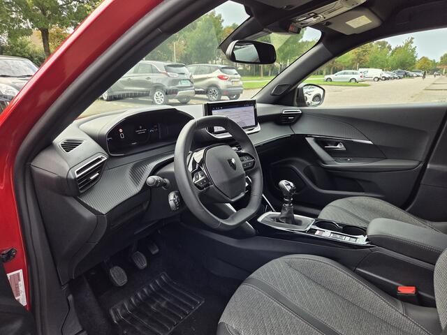 Peugeot 2008 1.2 PureTech 100 Allure