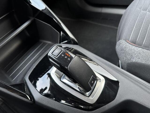 Peugeot 2008 1.2 PureTech 131pk Automaat Active*Navigatie*AppleCarplay*