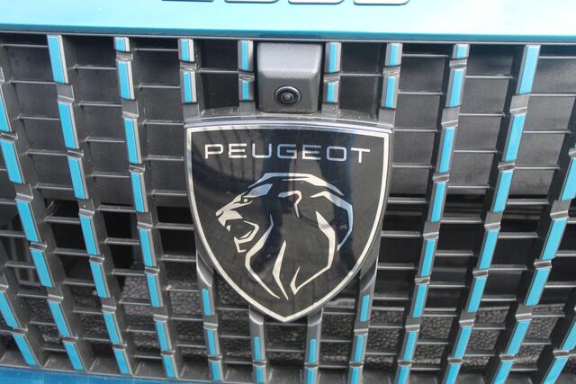 Peugeot 2008 1.2 Hybrid 136 Allure