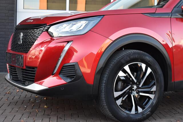 Peugeot 2008 1.2 PureTech 130PK Allure Pack | Carplay | Camera | 3D Dashb. | Stoelverw. | Incl. garantie