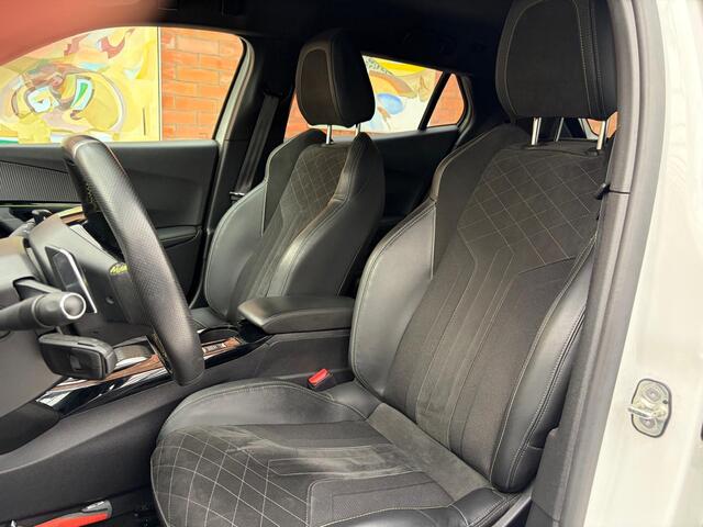 Peugeot 2008 PureTech 130 GT Pack | Keyless | Carplay/Android Auto | Camera achter |