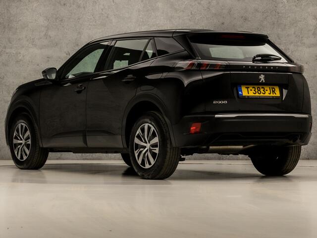 Peugeot 2008 1.2 PureTech Sport (APPLE CARPLAY, GROOT NAVI, CLIMATE, ZWART HEMEL, PARKEERSENSOREN, SPORTSTOELEN, CRUISE, DAB+, NIEUWSTAAT)