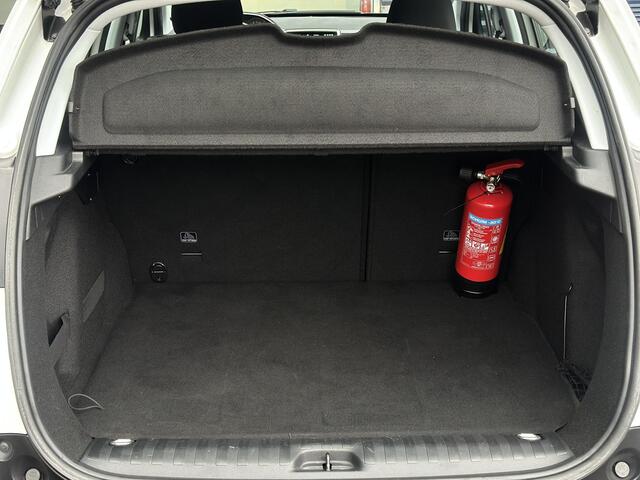 Peugeot 2008 1.2 PureTech 110pk Active | Automaat!! | Navigatie | Cruise Control | Climate Control | Parkeercamera/-sensoren | Apple Carplay/Android Auto |