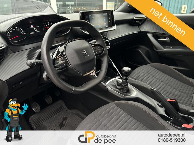 Peugeot 2008 1.2 PureTech Allure GARANTIE/CARPLAY/CAMERA/STOELVERW./CLIMA/CRUISE/LICHTMETAAL