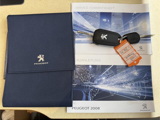 Peugeot 2008 1.2 PureTech Blue Lease Allure GRATIS Afleverpakket! | Stoelverwarming | Panoramadak |