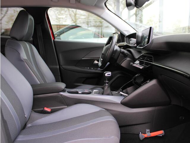 Peugeot 2008 1.2 PureTech Allure | Navi / Camera / Climate