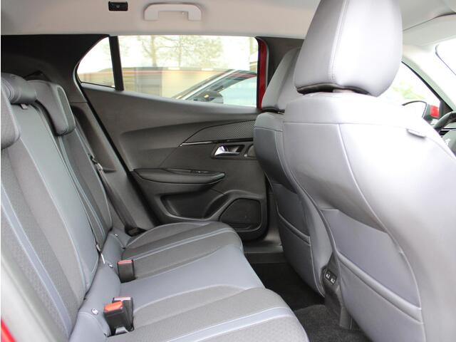 Peugeot 2008 1.2 PureTech Allure | Navi / Camera / Climate