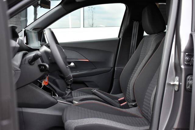 Peugeot 2008 1.2 PureTech 130PK Active Pack | Carplay | Camera | Stoelverw. | Incl. garantie