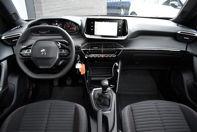 Peugeot 2008 1.2 PureTech 130PK Active Pack | Carplay | Camera | Stoelverw. | Incl. garantie