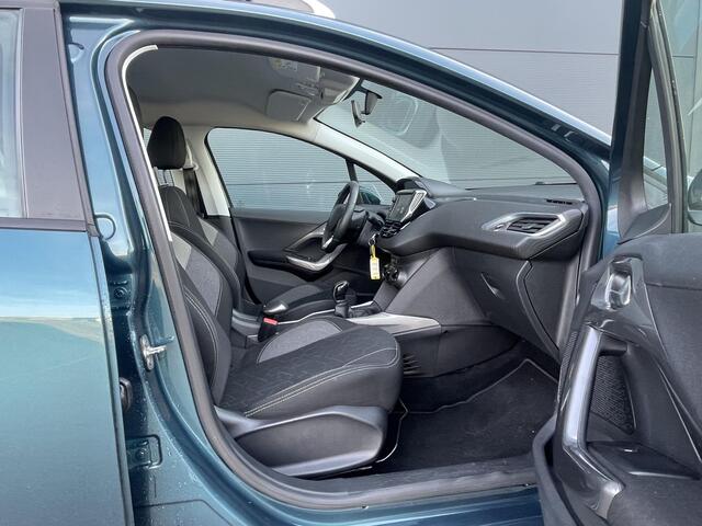 Peugeot 2008 1.2 PureTech Blue Lion | Trekhaak