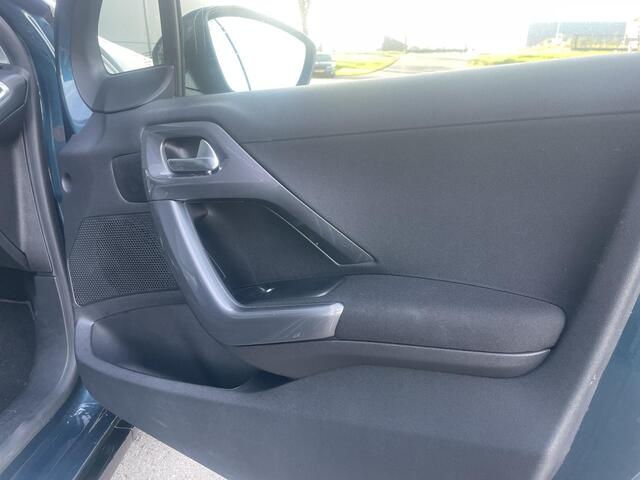 Peugeot 2008 1.2 PureTech Blue Lion | Trekhaak