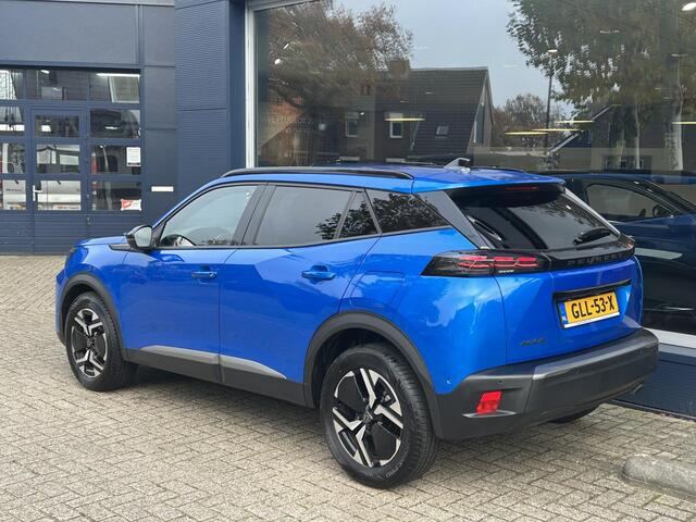 Peugeot 2008 1.2 Turbo 100PK Allure | Navigatie | All Season banden | 360 Graden Camera | Dode Hoek Detectie | Stoelverwarming | Climate Control | LED Verlichting | Cruise Control | 17" Lichtmetalen Velgen | Hoge Zitpositie | Half Lederen Bekleding |