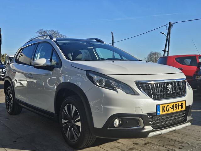 Peugeot 2008 1.2 PureTech Blue Lease Executive *AC*Navi*Pano