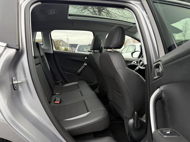 Peugeot 2008 1.2 PureTech Allure Navi,110pk,Automaat,Camera,Pano,Clima,Cruise,N.A.P,Lm velgen,Pdc,Apk tot 04-2026