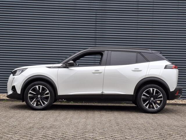 Peugeot 2008 1.2 PureTech GT-Line 130 PK | Navigatie | Camera | 3-D Dashboard | Parelmoer Lak | Two Tone | Keyless Entry | Dode Hoekbewaking |