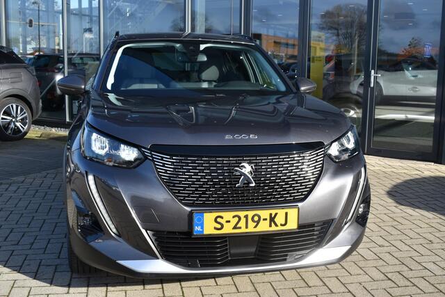 Peugeot 2008 1.2 PureTech Allure Pack TREKHAAK / CARPLAY / CAMERA