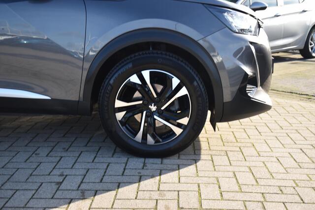 Peugeot 2008 1.2 PureTech Allure Pack TREKHAAK / CARPLAY / CAMERA