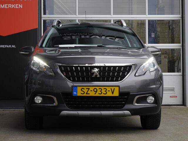 Peugeot 2008 1.2 PureTech Blue Lease Executive | Trekhaak | Cruise control | Climate control | Navigatie | Parkeersensoren achter | Lichtmetalen velgen | Extra getint glas
