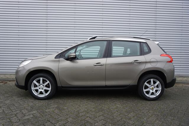 Peugeot 2008 1.2 PureTech Active Airco / Navi / Cruise / Pano / Carplay / Parkeersens. / Trekhaak / NAP