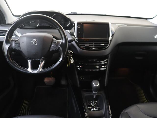 Peugeot 2008 1.2 PureTech Allure | Climate Control | Carplay | Parkeerhulp |