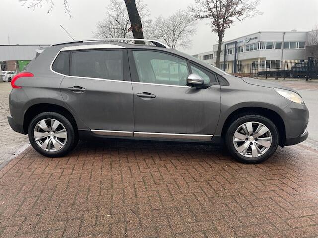 Peugeot 2008 1.2 PureTech Allure 149.000km Airco/ECC,Navigatie,Panoramadak