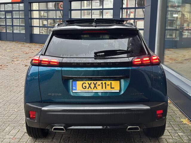 Peugeot 2008 1.2 Hybrid 145 PK GT Automaat | Full Options! | 12-2024 Bouwjaar | Navigatie | Panorama Schuif-/Kanteldak | 360 Graden Camera | Adaptieve Cruise Control | Keyless Entry | 18" Lichtmetalen Velgen EVISSA | Climate Control | Full LED Verlichting | Parkeersen