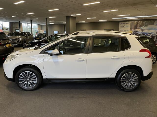 Peugeot 2008 1.2 PureTech Active Navigatie-Climate control-Parkeersensoren