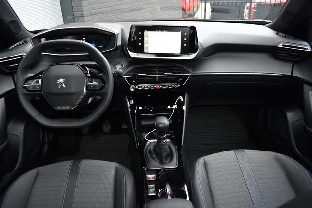 Peugeot 2008 1.2 PureTech 130PK Allure Pack | Trekhaak | Carplay | Camera | Incl. garantie