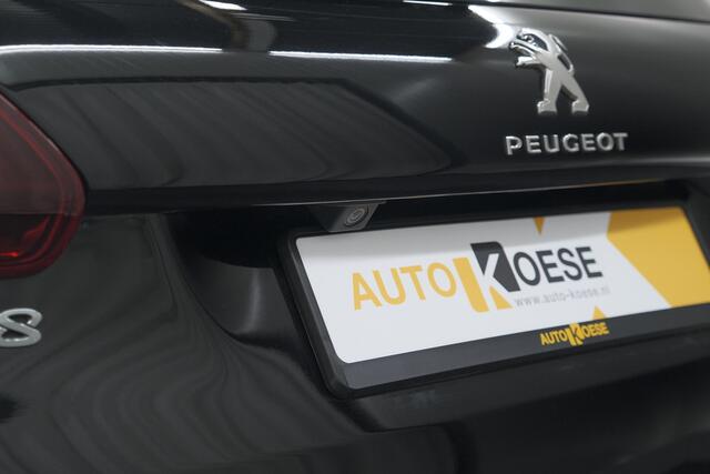 Peugeot 2008 PureTech 110 Allure | Panoramadak | Navigatie | Camera | Parkeersensoren