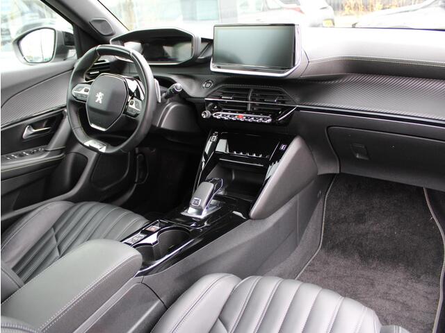 Peugeot 2008 1.2 PureTech GT-Line Automaat | Navi / Leder / Camera