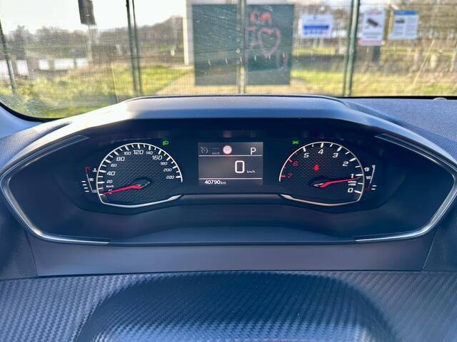 Peugeot 208 1.2 PureTech Active Pack | Automaat | Carplay | Navigatie | Cruise control | Parkeersensor