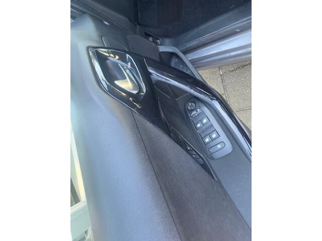 Peugeot 208 1.2 PureT. Signature