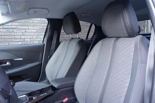 Peugeot 208 1.2 PureTech 100 Allure l Camera Voor l Dode Hoek l LED l Lichtmetaal