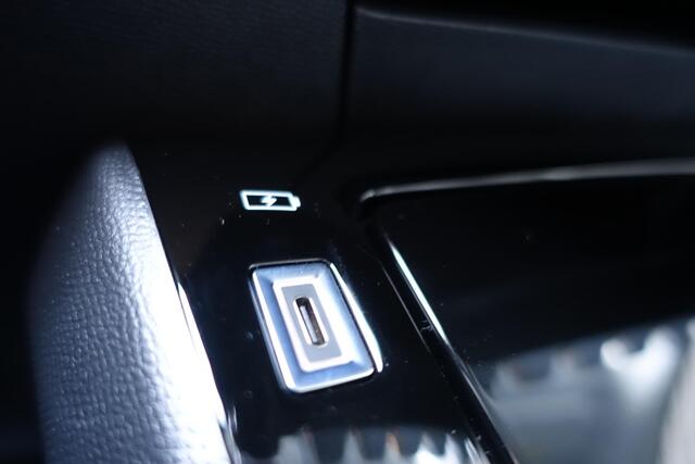 Peugeot 208 1.2 PureTech 100 Allure l Camera Voor l Dode Hoek l LED l Lichtmetaal