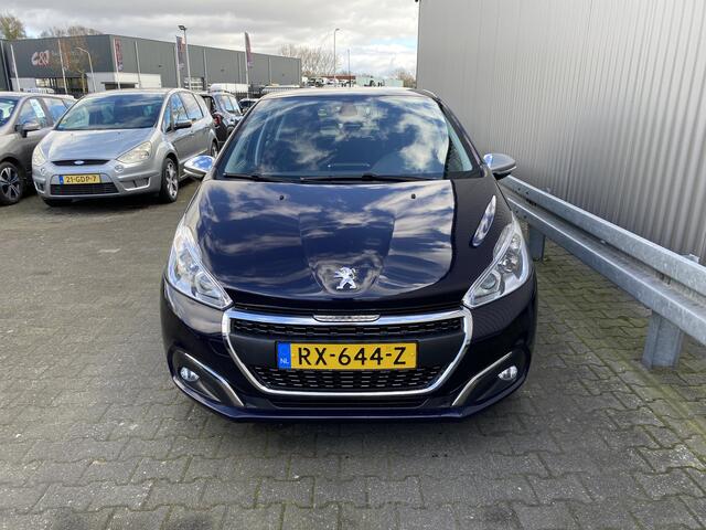 Peugeot 208 1.2 PureTech Blue Lease Executive 5-Drs, Clima, Navi, CC, PDC, Bluetooth, PDC, LM, z.g.a.n. APK - Inruil Mogelijk -