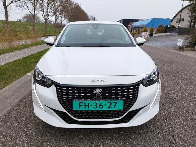 Peugeot 208 1.2 PureTech Activ Business ** 49.684 KM ** 101 PK ** 6-bak ** NAVI ** Bluetooth **