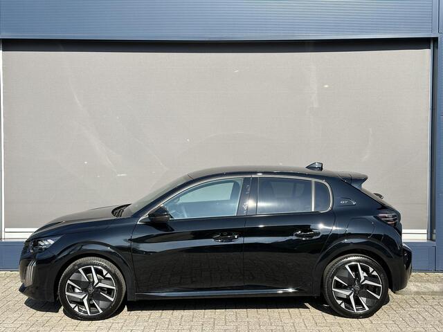 Peugeot 208 1.2 Hybrid 145 e-DCS6 GT | Bouwjaar 2025 | Full LED Verlichting | Navigatie via Telefoon | Camera | Parkeersensoren | Cruise Control | Keyless Entry | Dakspoiler | DAB+ Radio | Digitaal Dashboard | Apple Carplay Draadloos | Sportieve GT Uitvoering |