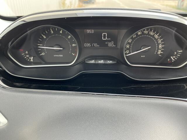 Peugeot 208 1.2 PureTech Like, NAP, lage km.stand