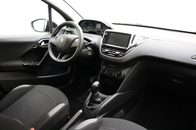 Peugeot 208 1.2 PureTech Active 82 PK | Handgeschakeld | Airco | Cruise Control | Radio | Navigatie | Elektrische ramen |