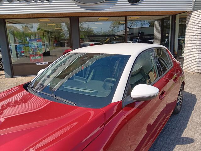 Peugeot 208 1.2 PureTech Blue Lease Allure|NAV|CRUISE|NW MODEL|TWO TONE|1ste eig|30-12-2019|DISTRI V.V.