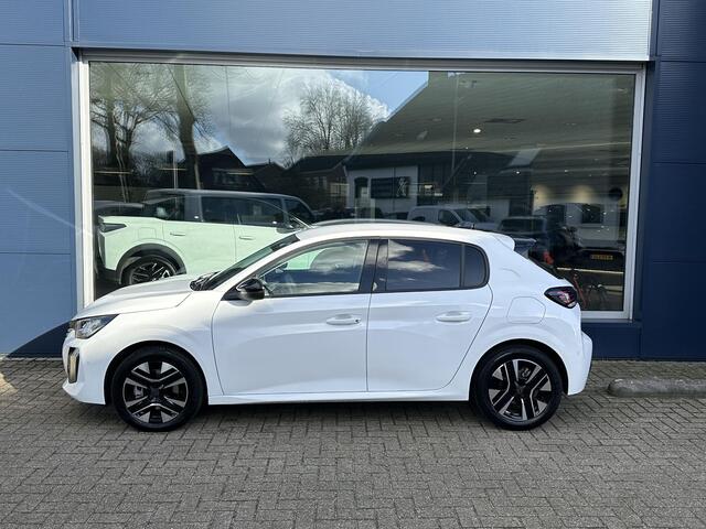 Peugeot 208 Hybrid 110 e-DCS6 Allure | 2025 auto! | Hybride Elektrisch rijden met Automaat | Achteruitrij-Camera | Stoelverwarming | LED Verlichting | Navigatie via Apple Carplay/Android Auto | Lichtmetalen Velgen | Cruise & Climate Control | Keyless-Entry |