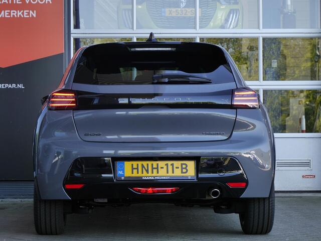Peugeot 208 1.2 Hybrid 110 e-DCS6 GT | Nieuwe auto | Navigatie | Rondom camera | Adaptieve cruise control | Draadloze telefoonlader | Climate control | Dodehoek detectie
