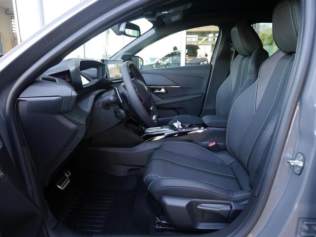 Peugeot 208 1.2 Hybrid 110 e-DCS6 GT | Nieuwe auto | Navigatie | Rondom camera | Adaptieve cruise control | Draadloze telefoonlader | Climate control | Dodehoek detectie