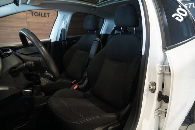 Peugeot 208 1.2 PureTech Allure + PANORAMA