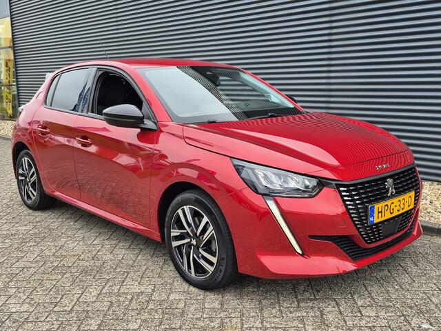 Peugeot 208 1.2 PureTech Allure Pack | Automaat | Camera | Parkeersensoren | Keyless Entry en Start | Navigatie via Apple Carplay en Android Auto |