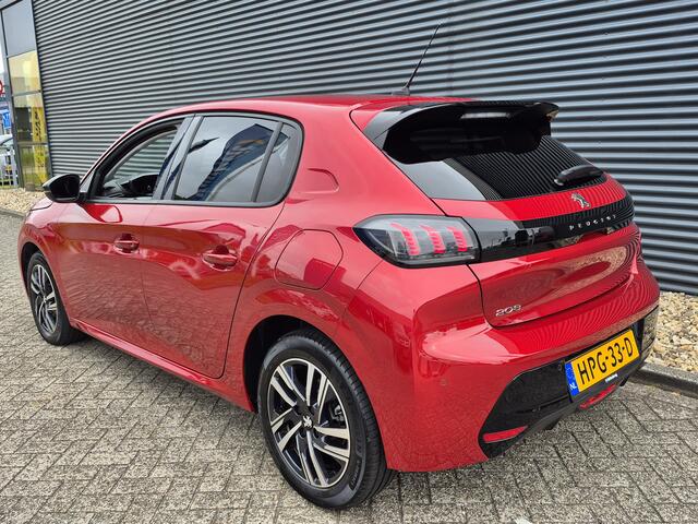Peugeot 208 1.2 PureTech Allure Pack | Automaat | Camera | Parkeersensoren | Keyless Entry en Start | Navigatie via Apple Carplay en Android Auto |