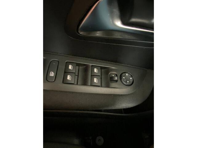 Peugeot 208 Active 100PK 5 deurs Fabrieksgarantie!