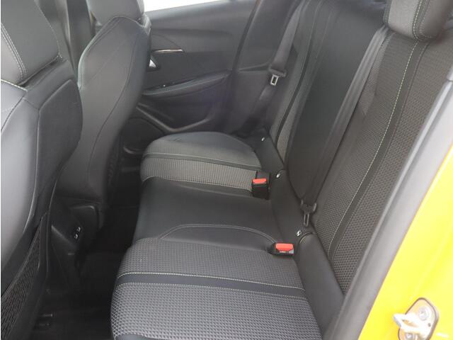 Peugeot 208 5-deurs GT-Line 1.2 Turbo 100pk H6 | NAVI | CLIMA | CAMERA | 3D DASHBOARD | APPLE CARPLAY / ANDROID AUTO |